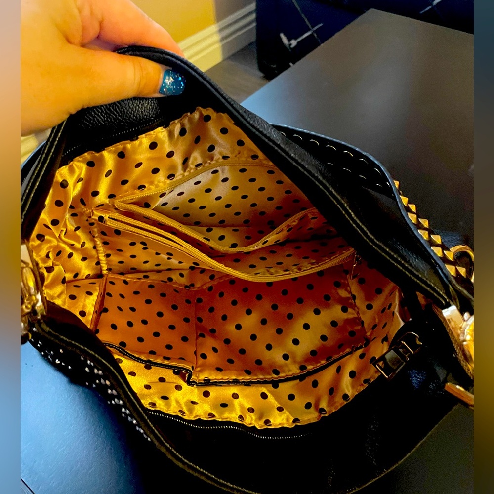 Pre-owned Black Rhinestone Leather Handbag. - Picture 2 of 2